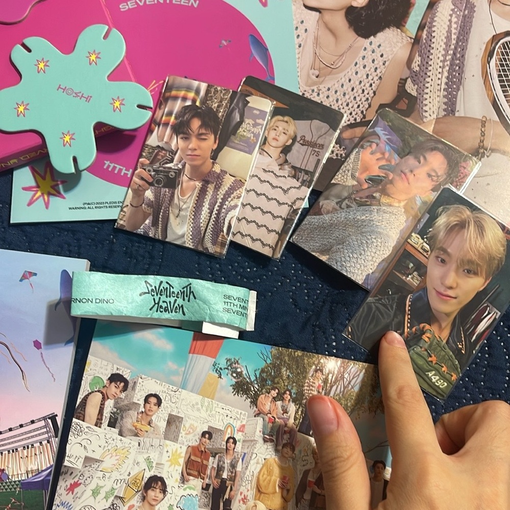 SEVENTEEN 11th Mini Album
'SEVENTEENTH HEAVEN' (Target Exclusive, CD)